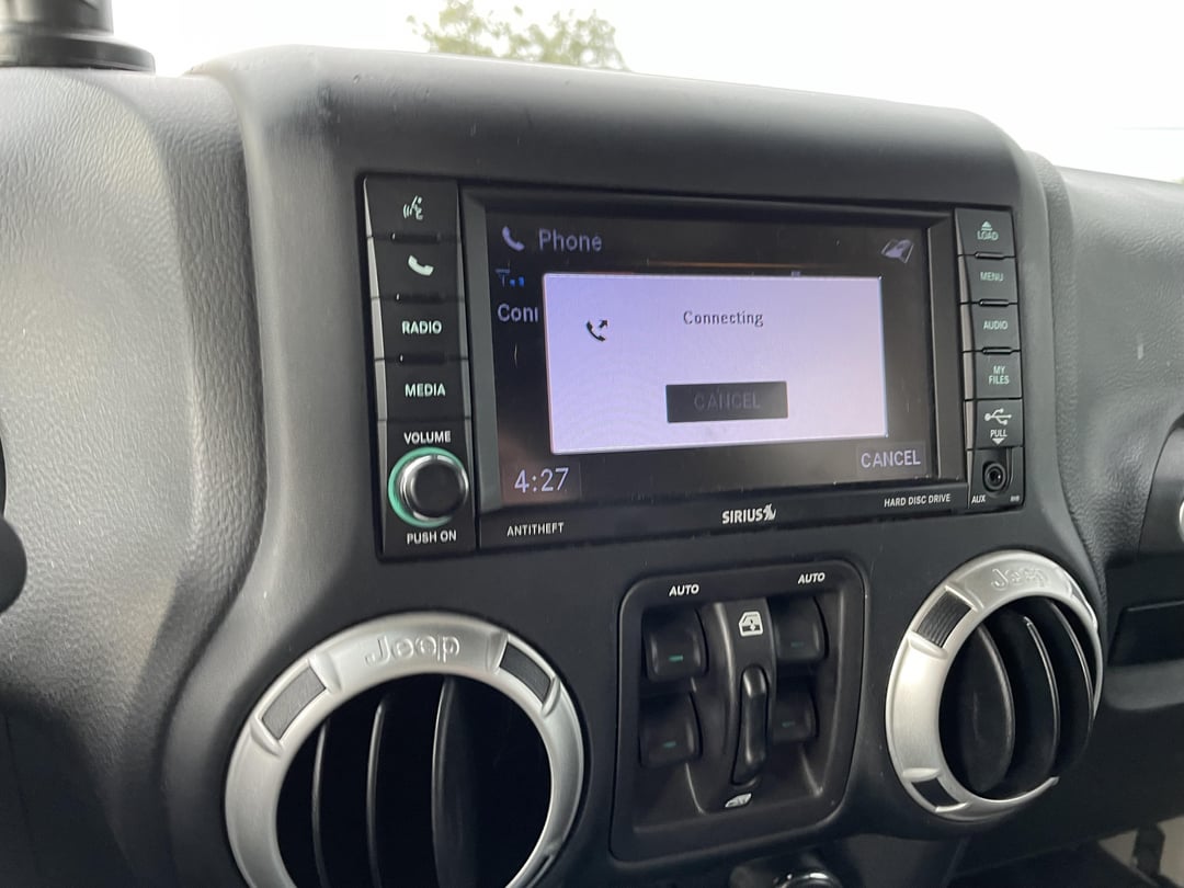 having uconnect 5 and ios 17 issues? try these simple troubleshooting tips and get back on the road fast