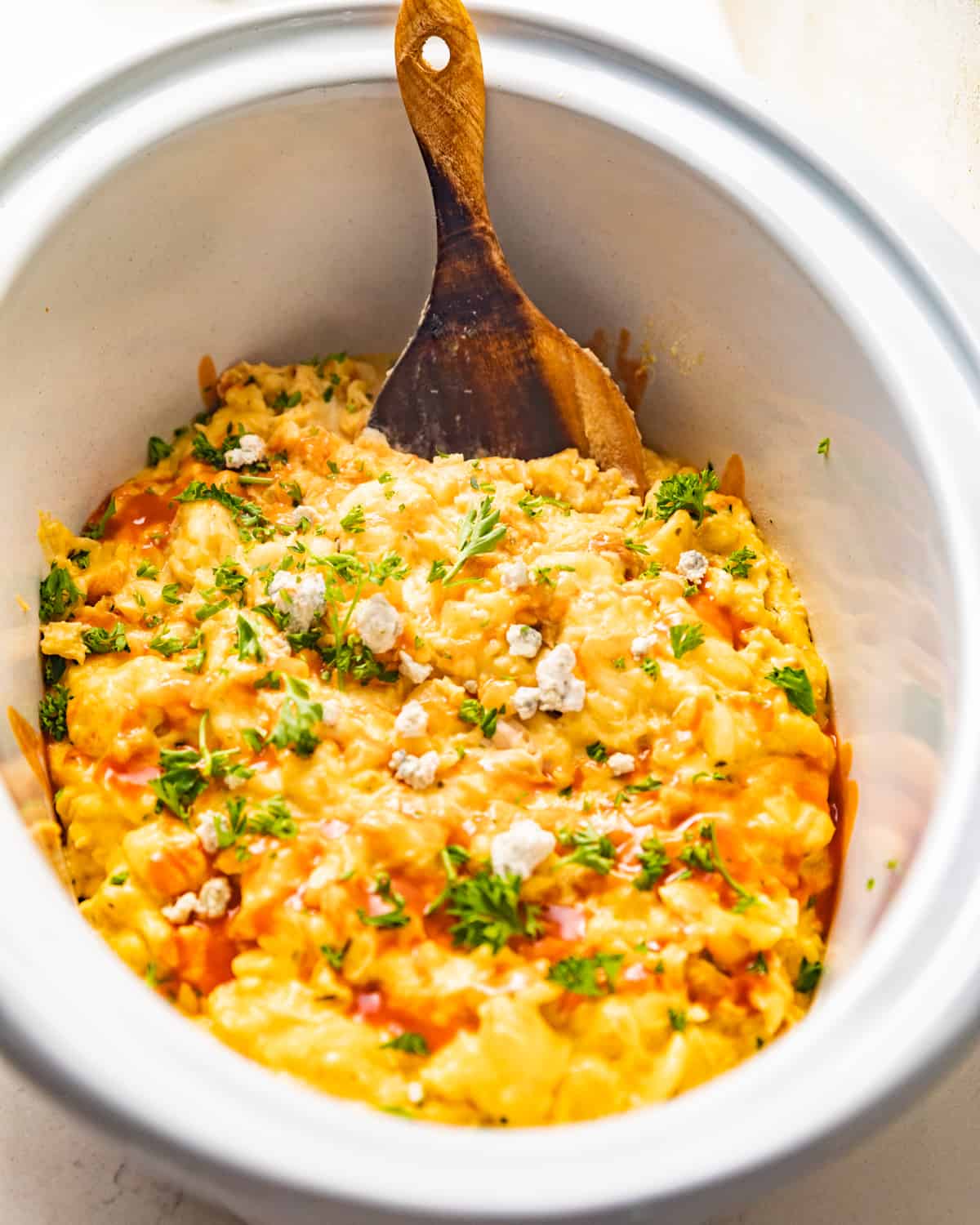 Buffalo Chicken Mac and Cheese Crockpot: The Ultimate Comfort Food (Cheesy, Spicy, and So Easy)